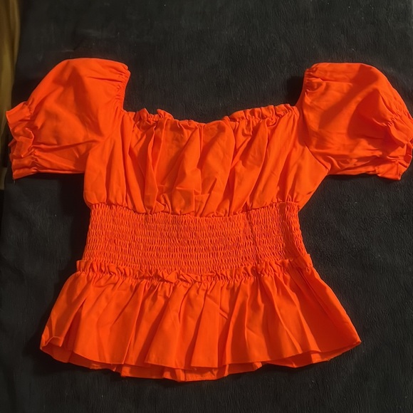 Orange crop top - Picture 2 of 3